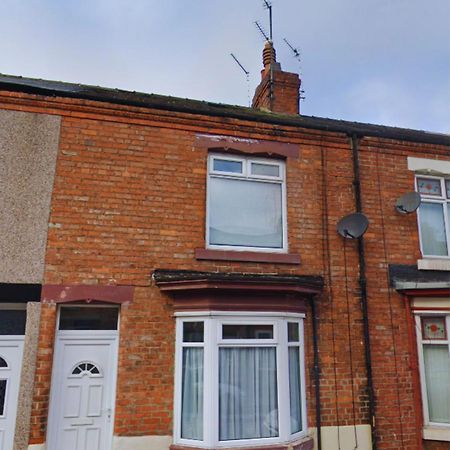 Villa Thornton - Stylish 3 Bed Terraced House With Free Parking à Darlington  Extérieur photo