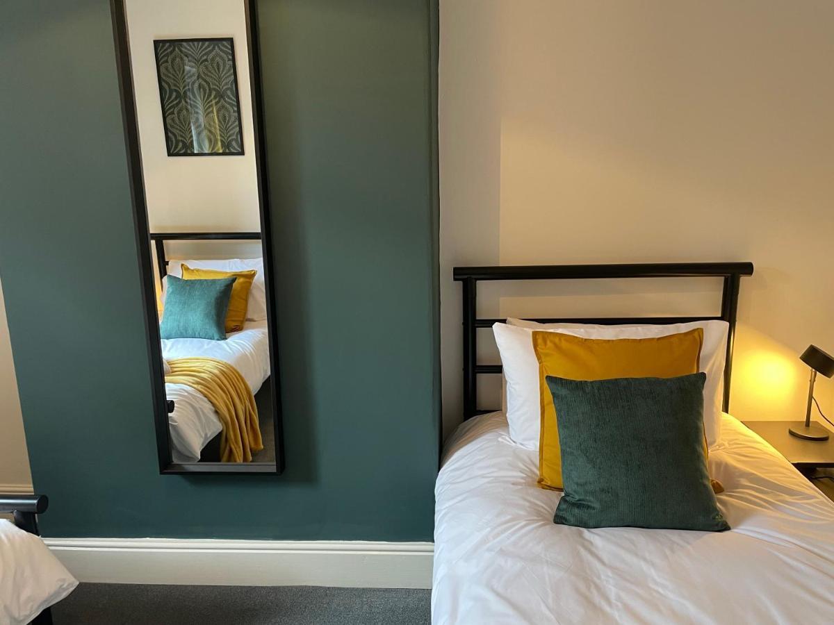 Villa Thornton - Stylish 3 Bed Terraced House With Free Parking à Darlington  Extérieur photo